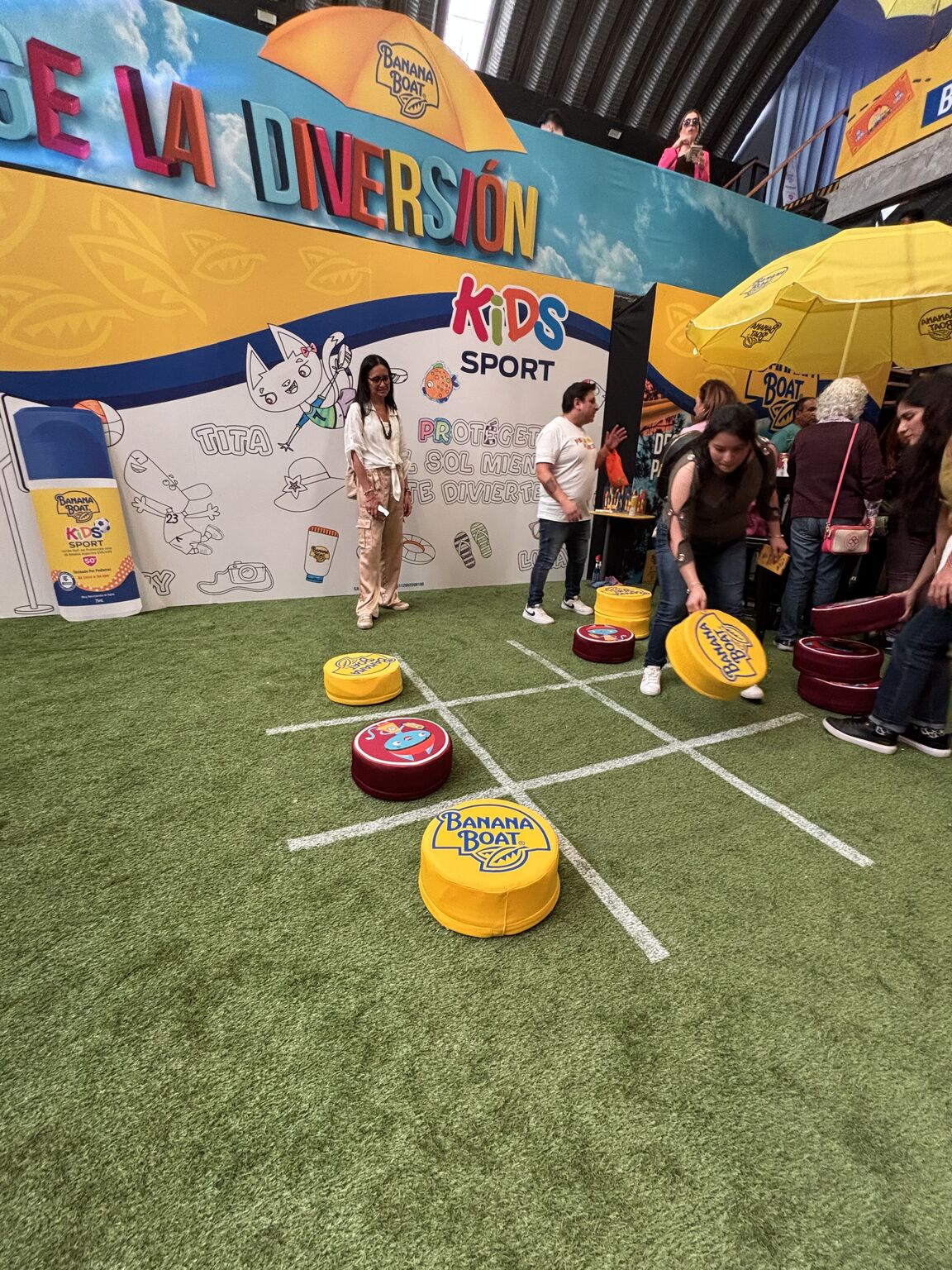 Casa Banana Boat — image 5